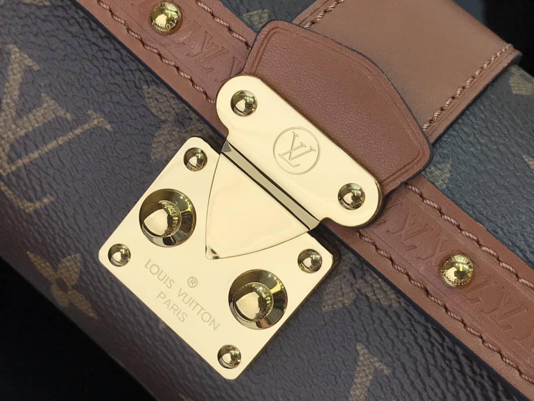 L0vis Vvtt0n Papillon Trunk Monogram Chain Replica Crossbody Bag M57836