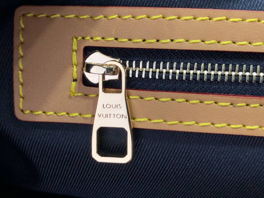 L0vis Vvtt0n Keepall Bandouliere x Nigo Monogram Stripes Replica M40567