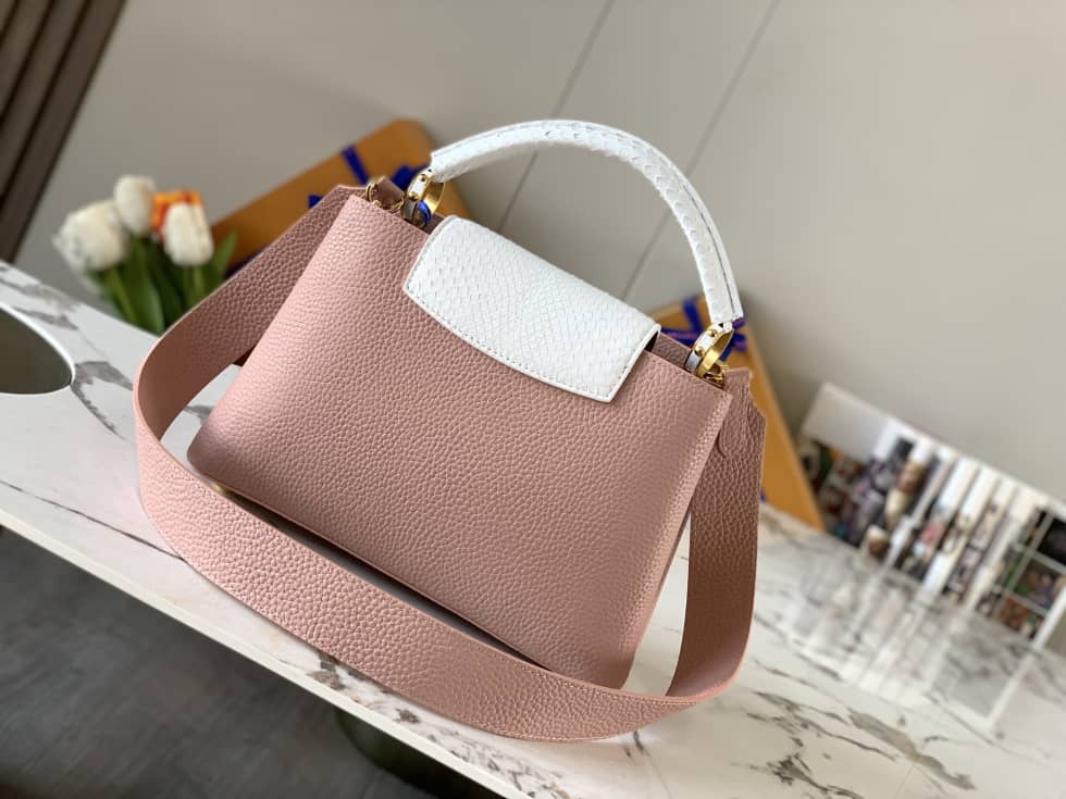 L0vis Vvtt0n Capucines BB Bag