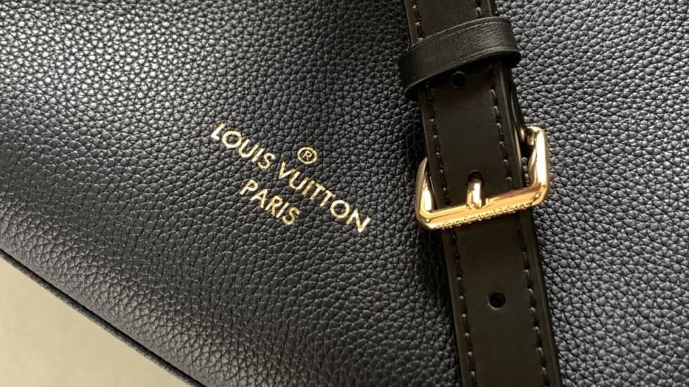 L0vis Vvtt0n On My Side MM Noir M53823 Replica Shoulder Bag
