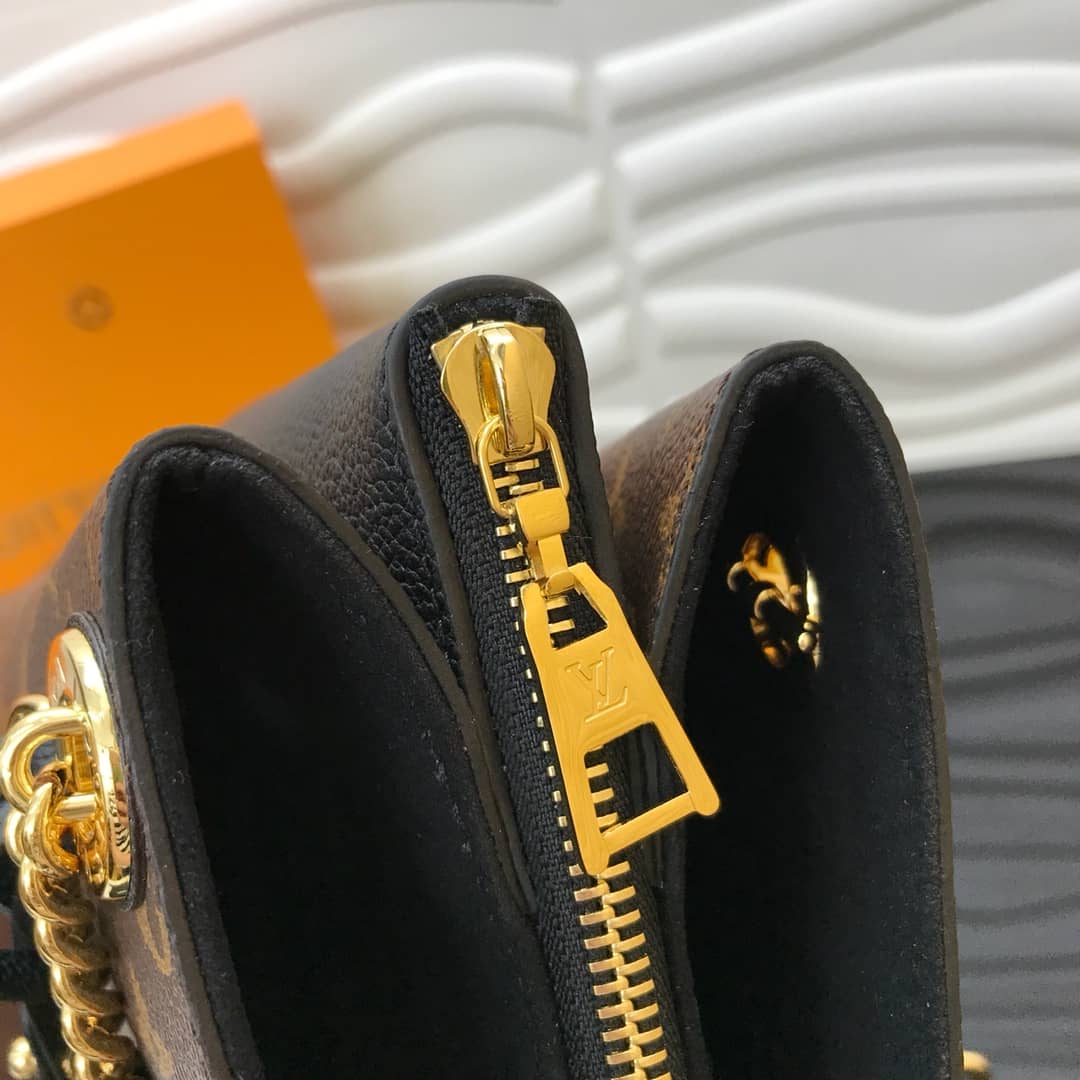 L0vis Vvtt0n Surene MM Monogram Chain Shoulder Bag Replica Black M43772