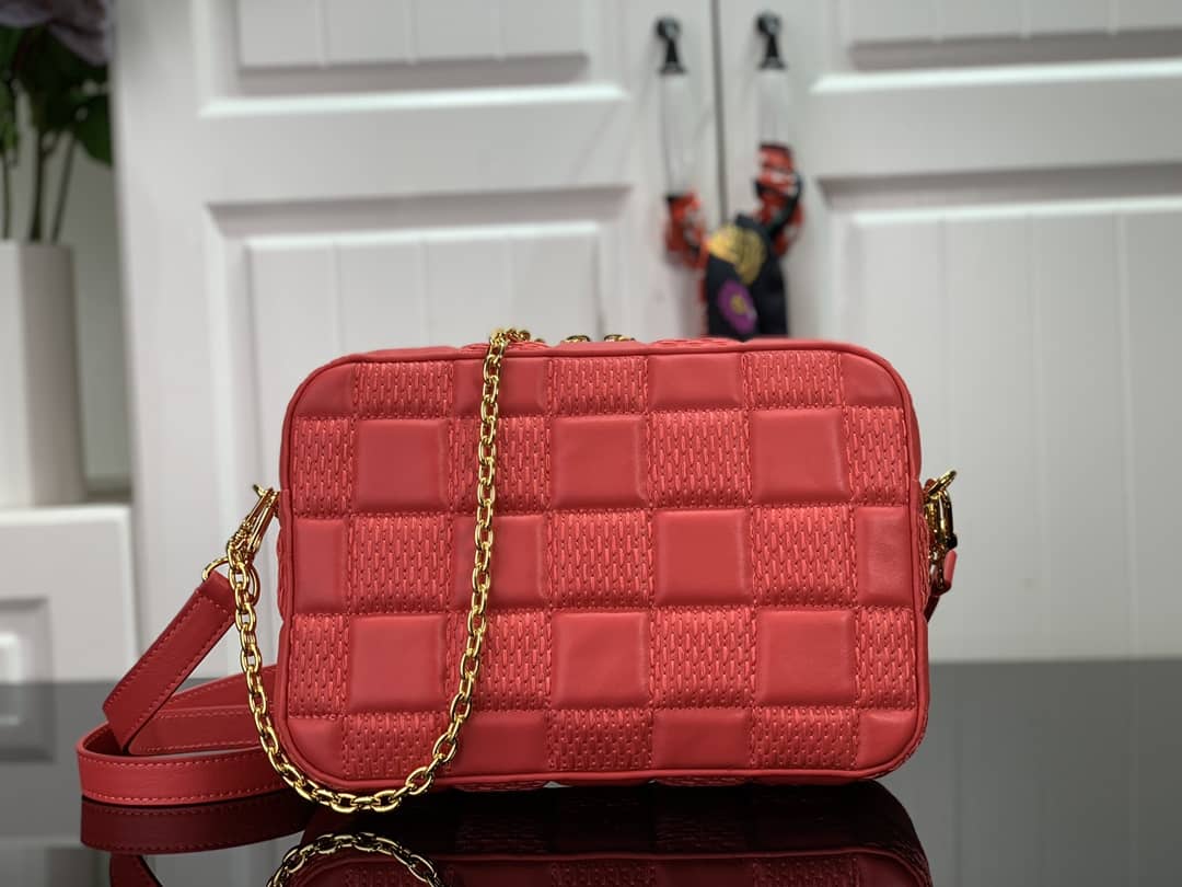 L0vis Vvtt0n Damier Quilt Lambskin Troca MM H27 Replica Bag Red M59114