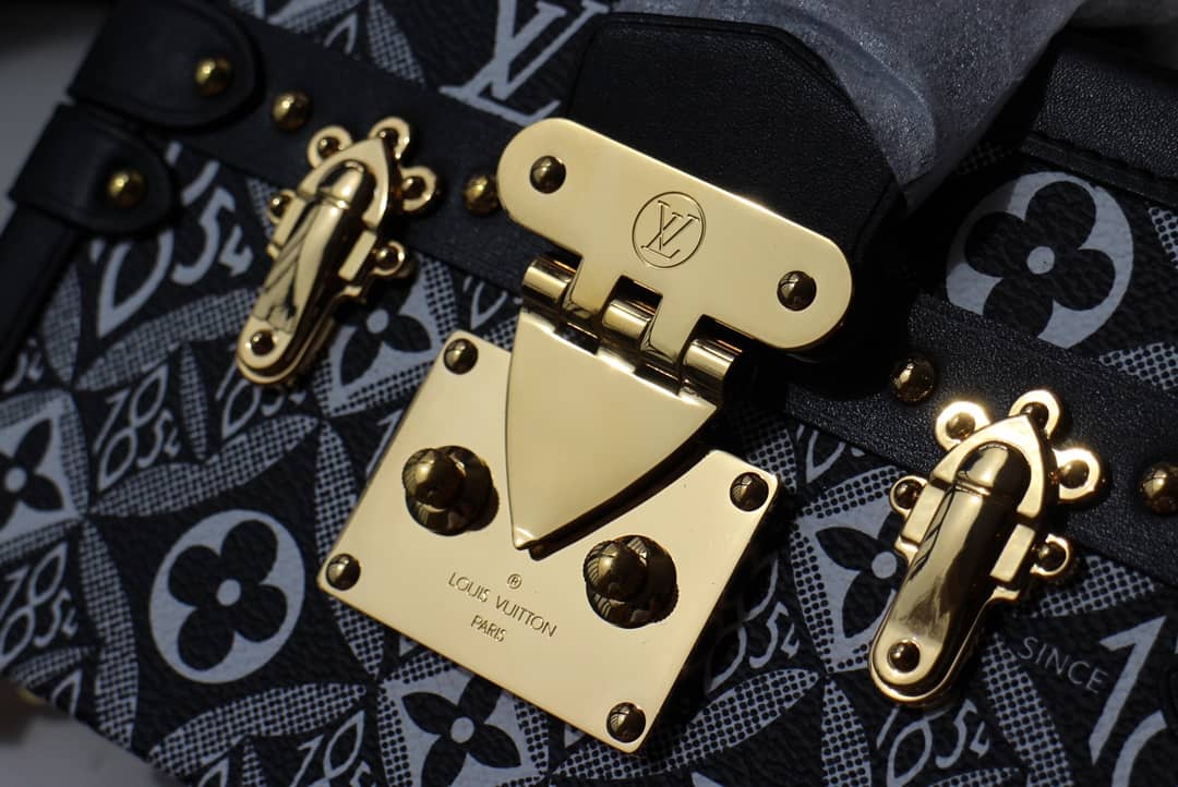 L0vis Vvtt0n Petite Malle Monogram Canvas Replica Bag Black M40273