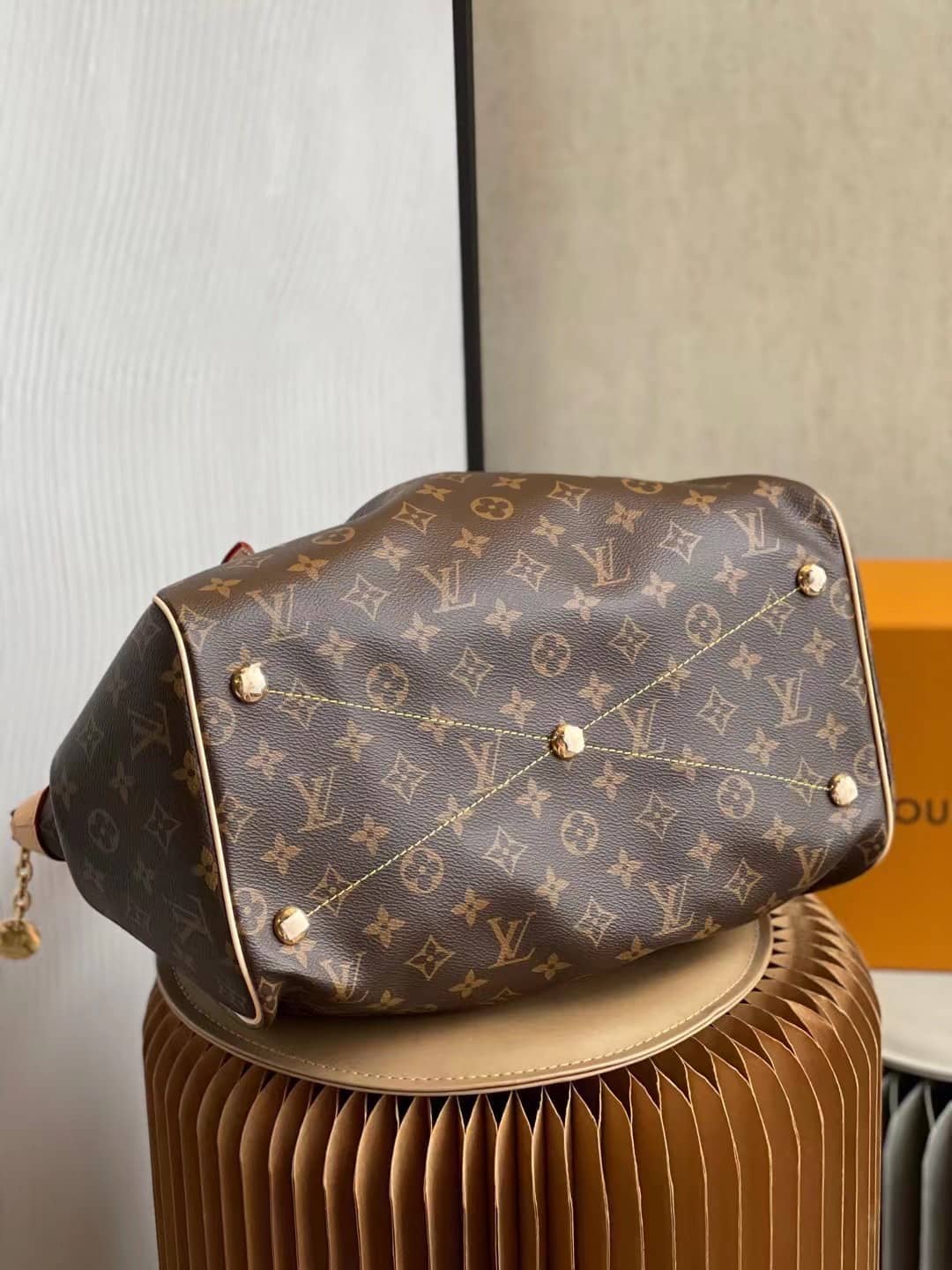 L0vis Vvtt0n Monogram Tivoli GM M40144 Replica Shoulder Bag