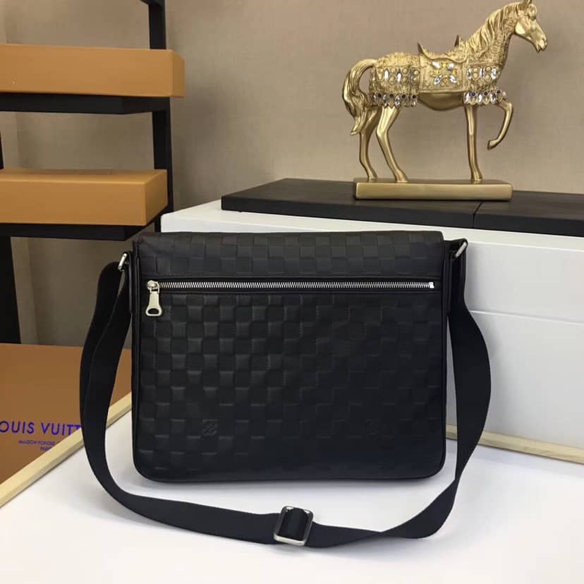 L0vis Vvtt0n District PM Damier Infini Leather Shoulder Bag Replica N41038