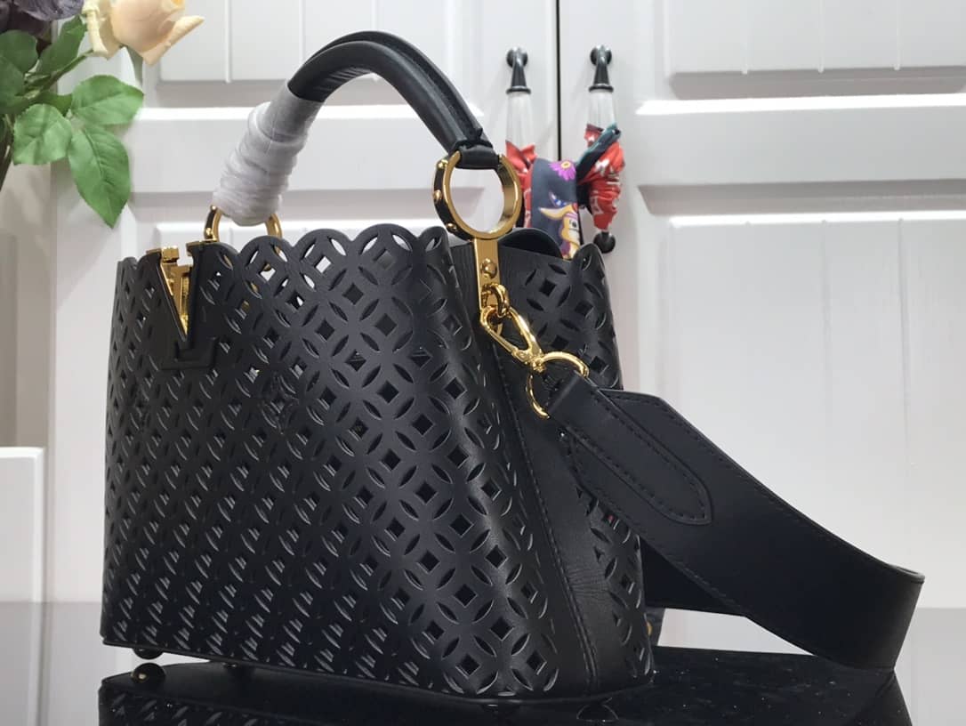 L0vis Vvtt0n Capucines BB Cutout Leather Bag Replica Black M57228