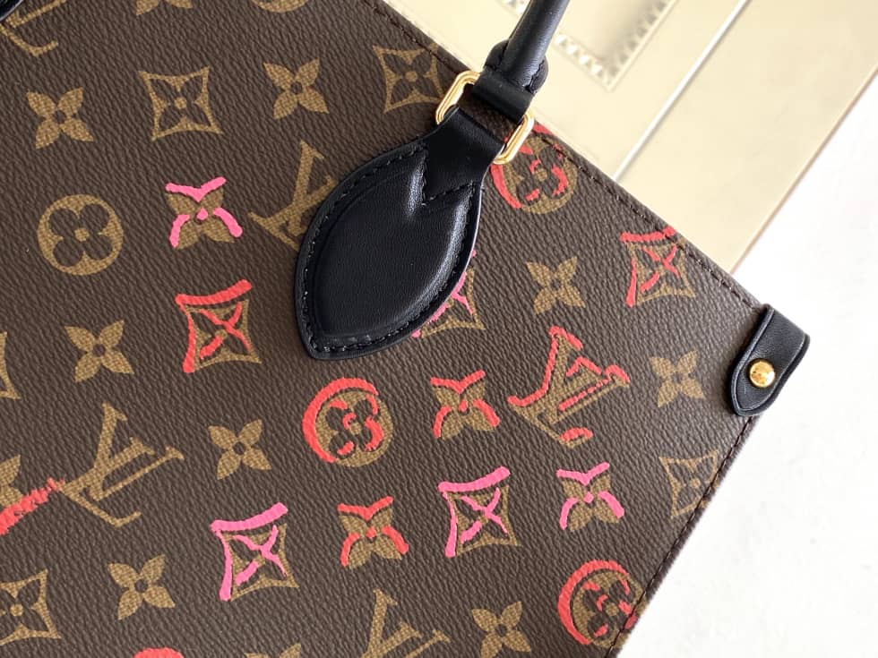 L0vis Vvtt0n Onthego Medium Handbag M45888 Replica Tote