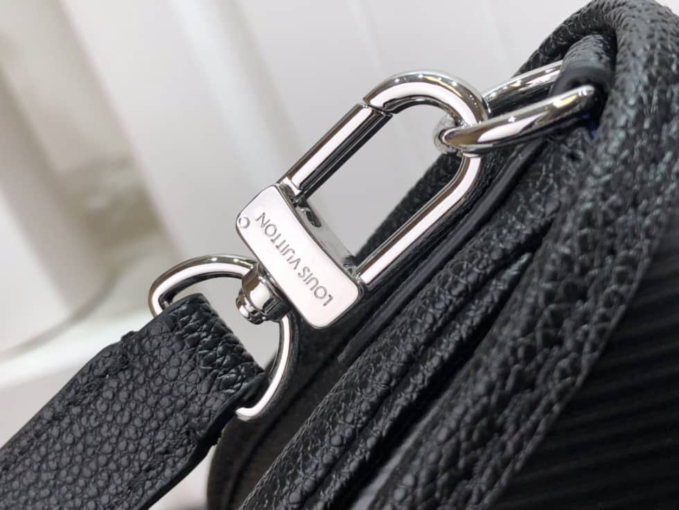 L0vis Vvtt0n Buci Epi Leather M59386 Replica Crossbody Bag