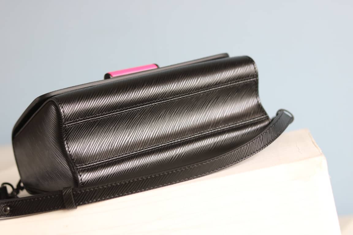 L0vis Vvtt0n Textured Epi Leather Twist Series Bag Black