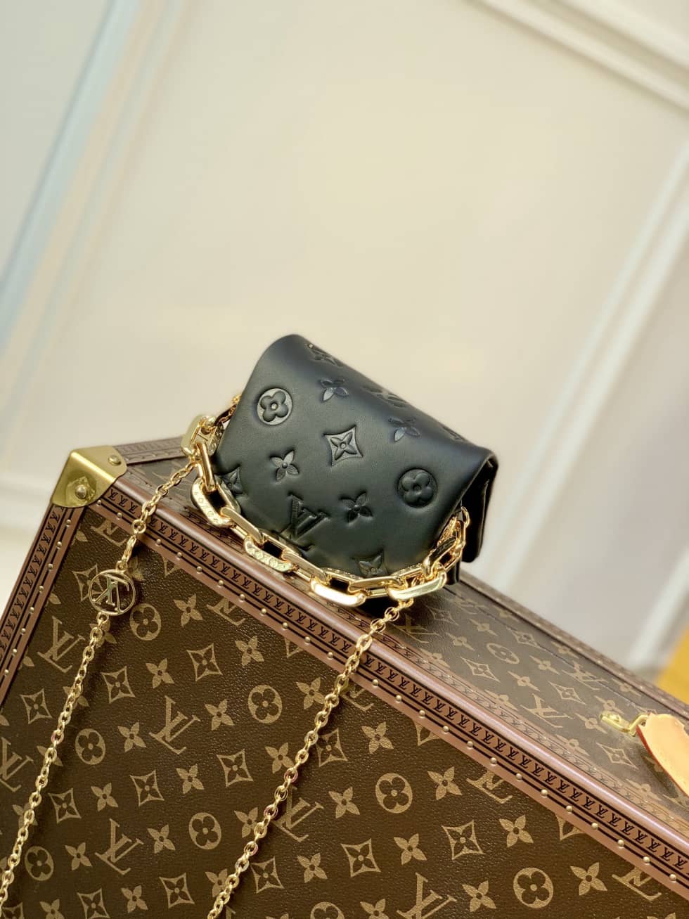 L0vis Vvtt0n Beltbag Coussin Cruise M81125 Replica Crossbody Bag
