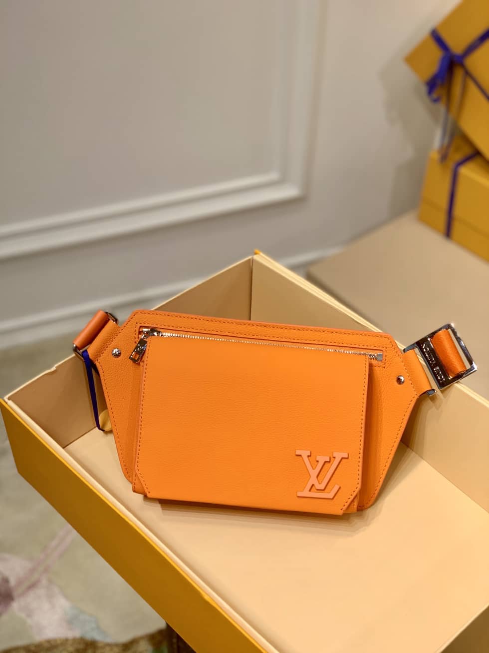 L0vis Vvtt0n New Sling Aerogram M59625 Replica Shoulder Bag