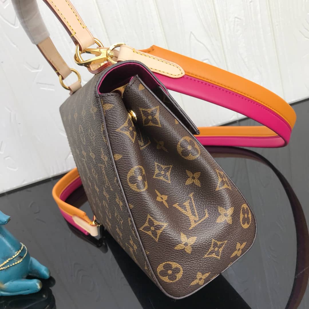 L0vis Vvtt0n Cluny BB Monogram Canvas Shoulder Bag Replica Pink M42738