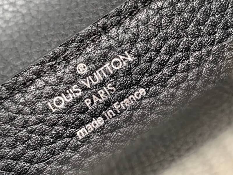 L0vis Vvtt0n Taurillon Leather Capucines Mini Replica Bag Black M55985
