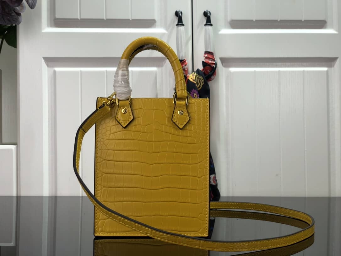 L0vis Vvtt0n Petit Sac Plat Flat Shoulder Bag Replica Yellow M80169