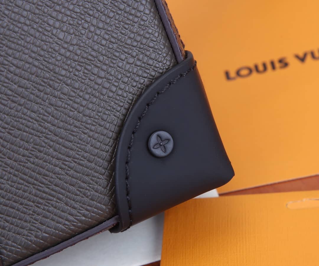 L0vis Vvtt0n Soft Trunk Replica Wallet Brown M30697