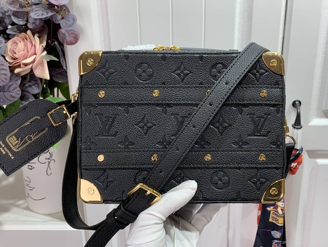 L0vis Vvtt0n Crossbody Dupe X NBA Handle Trunk Ball Grain Leather  M57971(ColaReps)