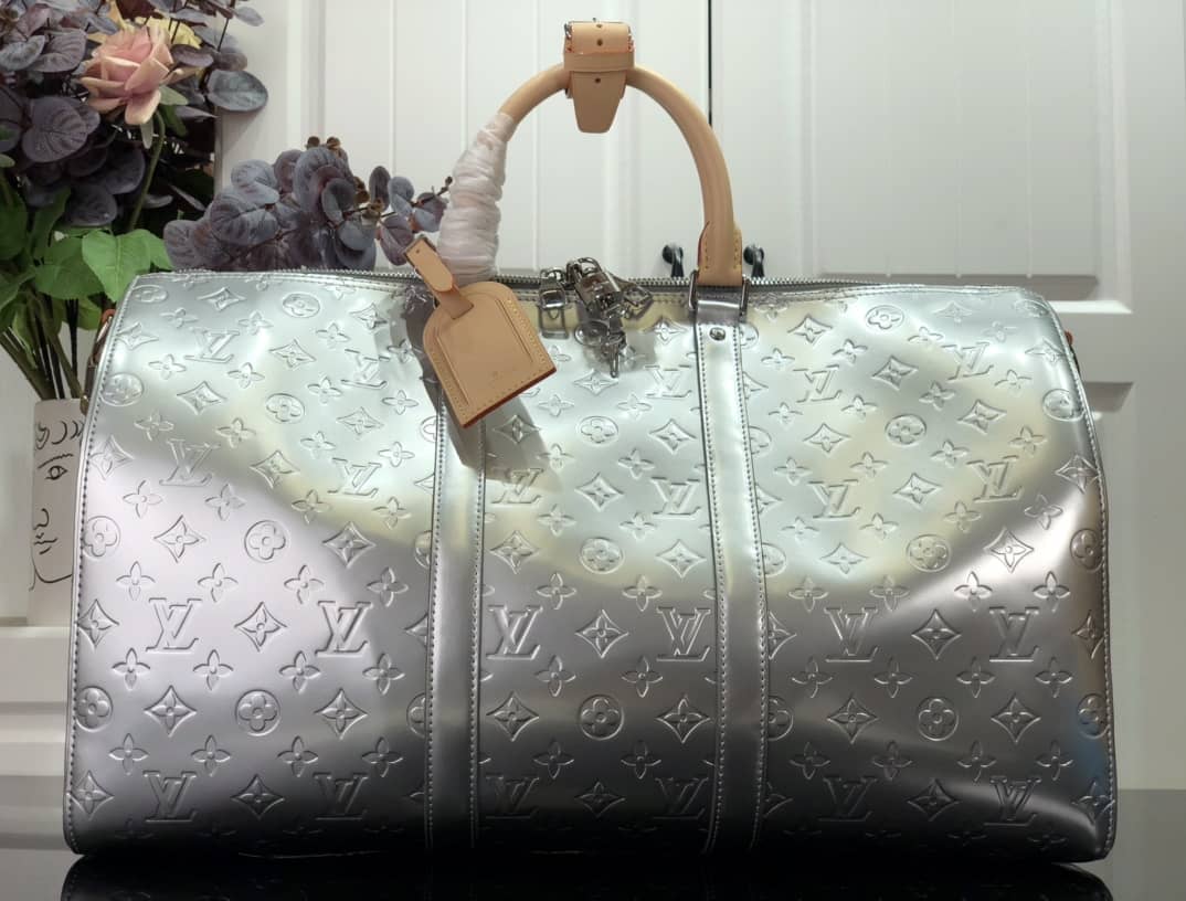 L0vis Vvtt0n Keepall Patent Leather Replica Travel Bag M40569