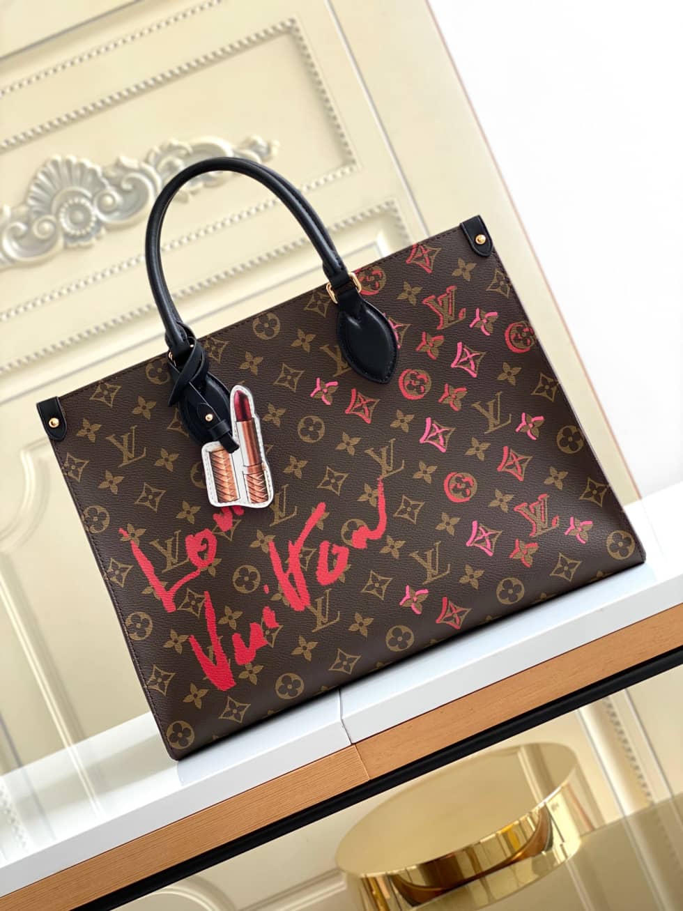 L0vis Vvtt0n Onthego Medium Handbag M45888 Replica Tote