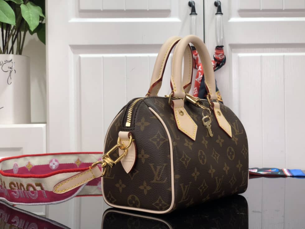 L0vis Vvtt0n Speedy 20 Bandoulière Bag Monogram M45957 Replica Shoulder Bag