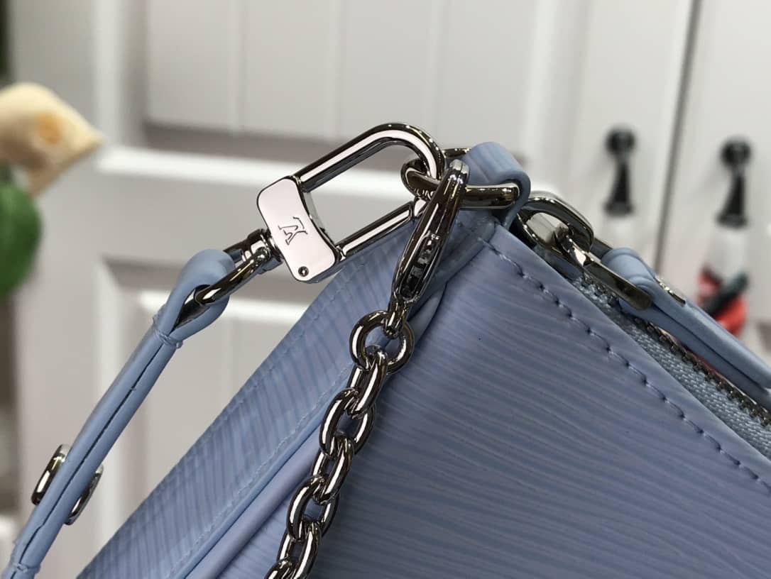 L0vis Vvtt0n Epi Easy Pouch On Strap Replica Bag Blue M80471