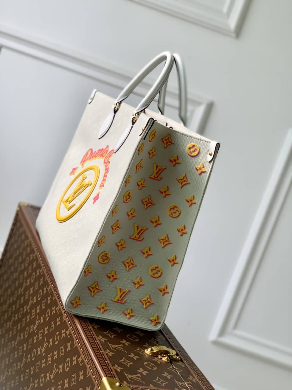 L0vis Vvtt0n OnTheGo GM M20815 Replica Tote