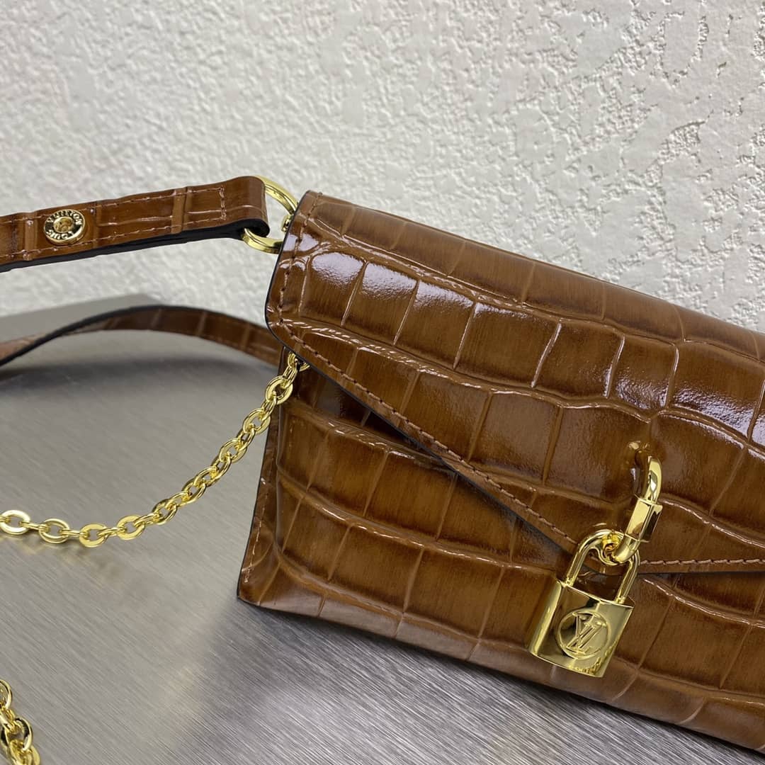 L0vis Vvtt0n 7 Star Chain Clutch Bag Brown
