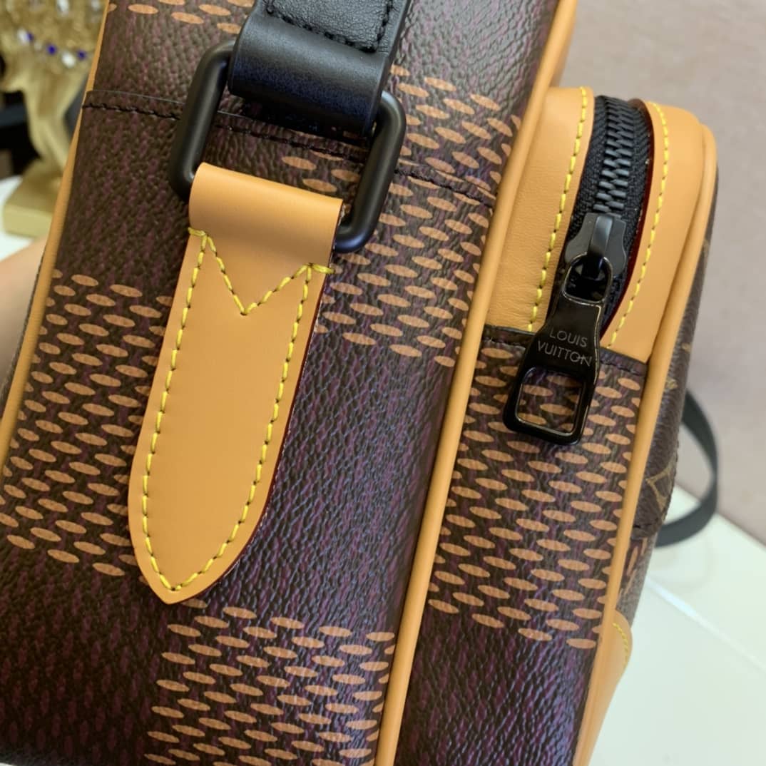 L0vis Vvtt0n x Nigo Giant Monogram Messenger Replica Bag M44757