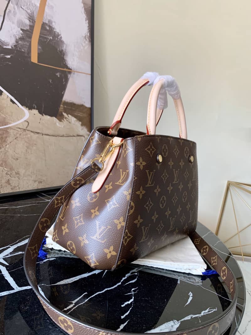 L0vis Vvtt0n Montaigne BB Monogram Shoulder Bag Replica M41055