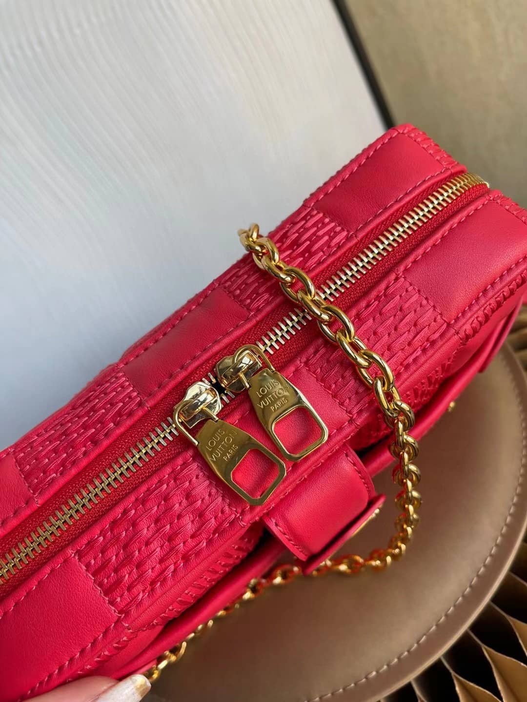L0vis Vvtt0n Troca PM Red M59118 Replica Crossbody Bag