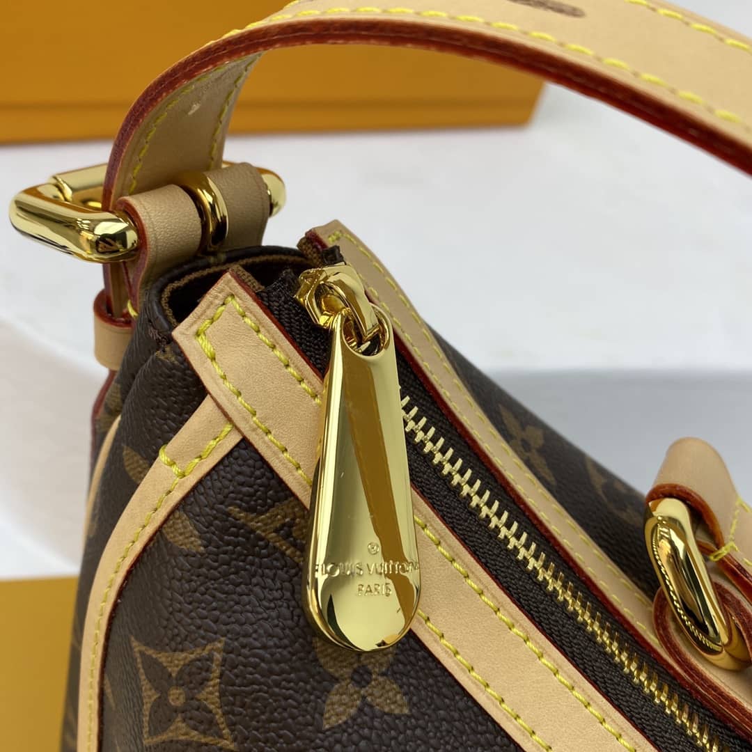 L0vis Vvtt0n Tulum GM Monogram Canvas Replica Shoulder Bag