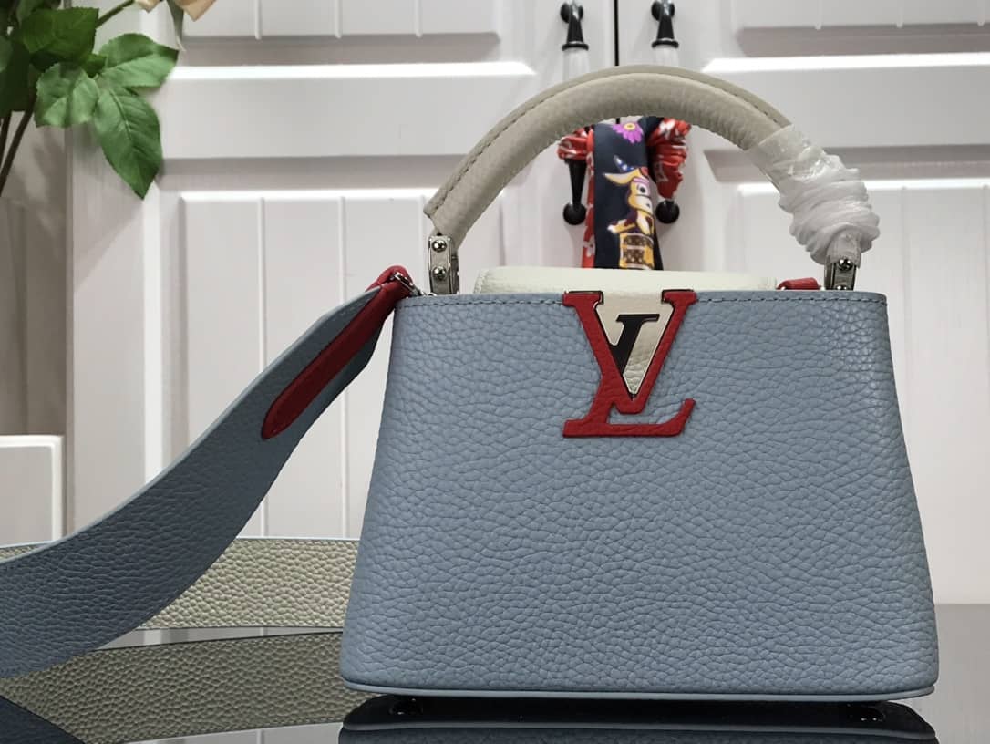 L0vis Vvtt0n Capucines Mini Taurillon Leather Replica Bag Blue M57520