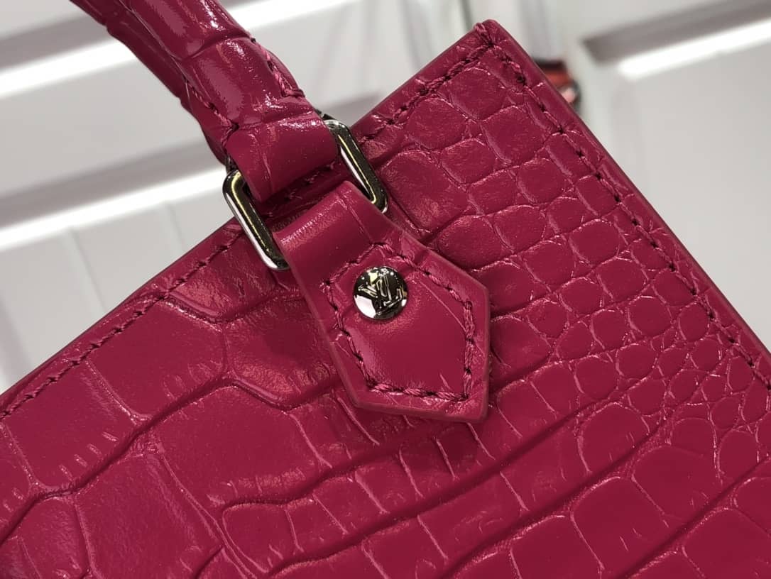 L0vis Vvtt0n Petit Sac Plat Flat Shoulder Bag Pink Replica M80169