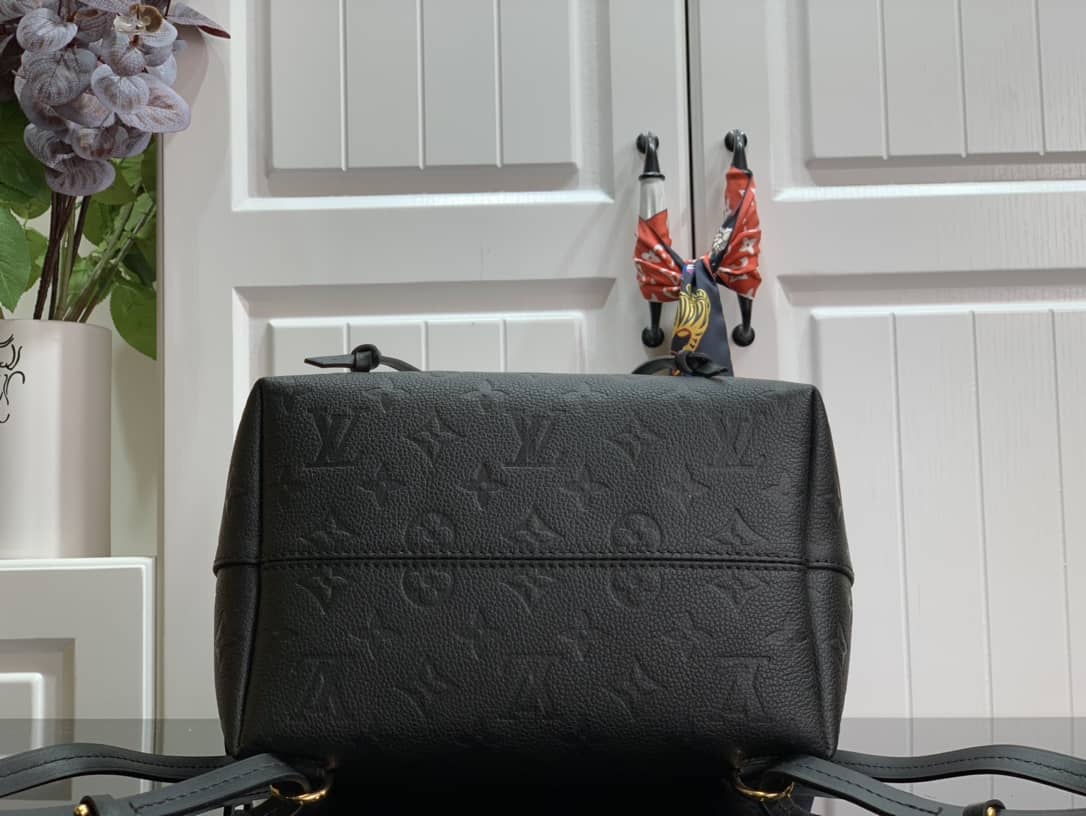 L0vis Vvtt0n Ann Platt Montsouris PM Noir Leather Replica Backpack Black M45205