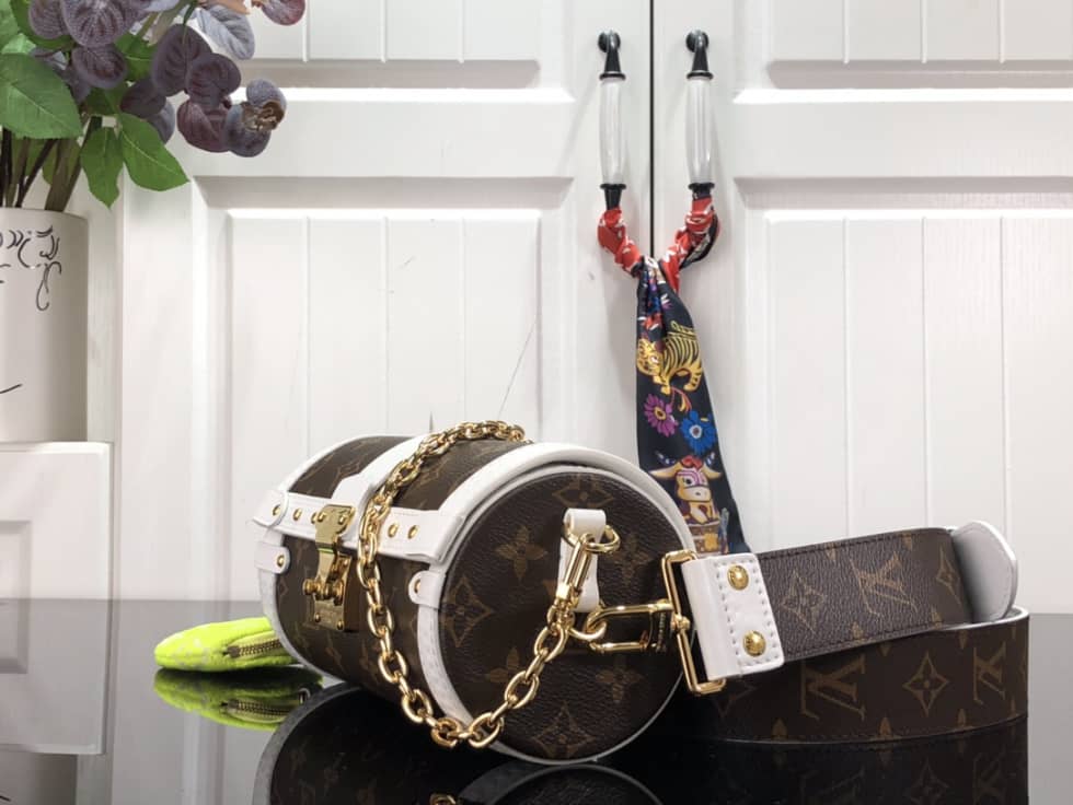 L0vis Vvtt0n Papillon Trunk Monogram White M81485 Replica Crossbody Bag