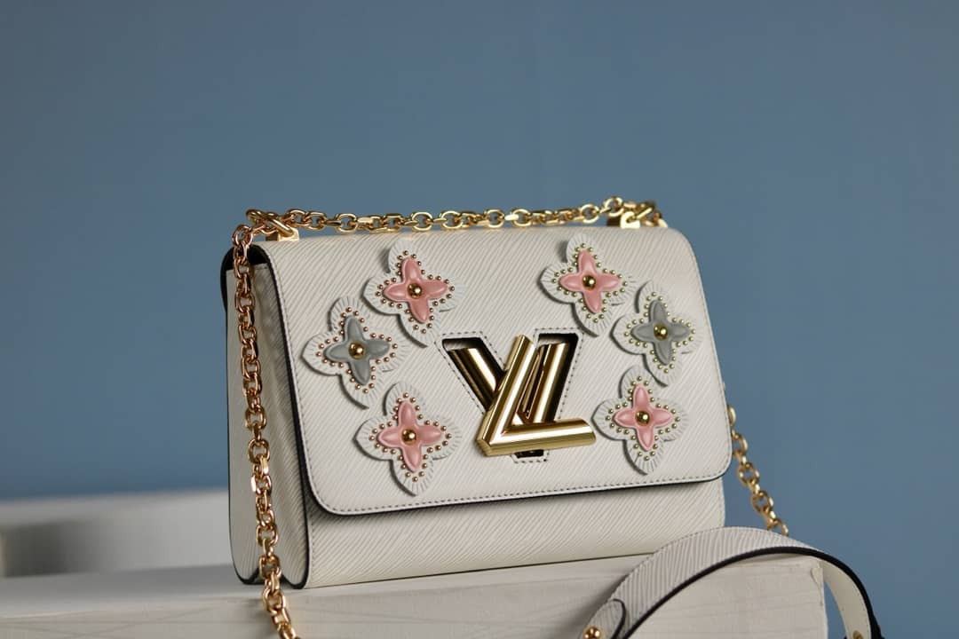 L0vis Vvtt0n Twist Epi Handbag Replica