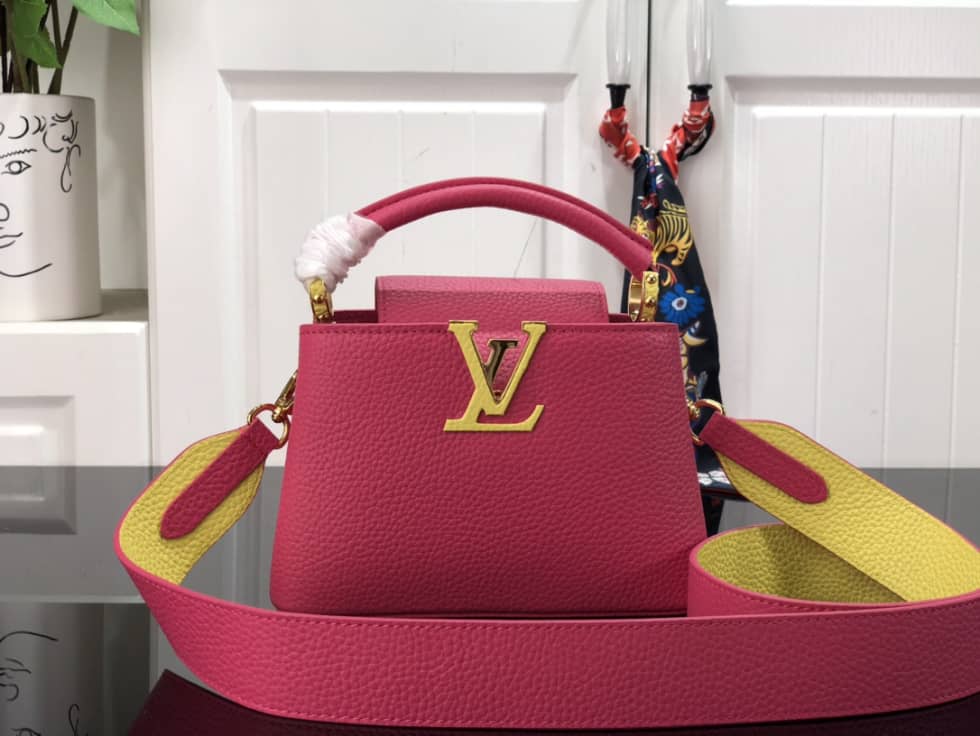 L0vis Vvtt0n Capucines Mini M59440 Replica Shoulder Bag