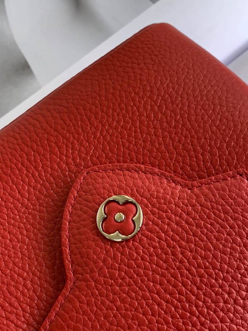 L0vis Vvtt0n Taurillon Leather Capucines Mini Replica Bag Red M55985