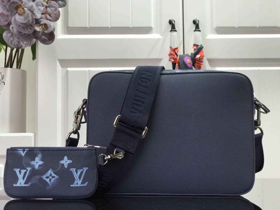 L0vis Vvtt0n Watercolor Monogram Motif Trio Messenger Bag Replica M57840