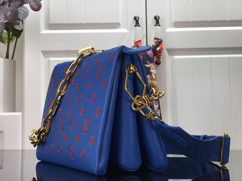 L0vis Vvtt0n Embossed Lambskin Coussin PM Blue M58628 Replica Shoulder Bag