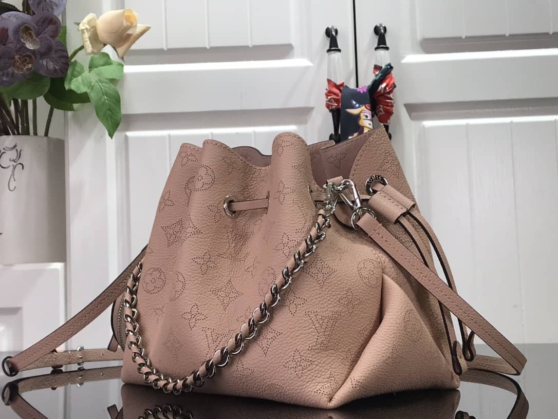 L0vis Vvtt0n Bella Mahina Magnolia Leather Replica Bag M57068