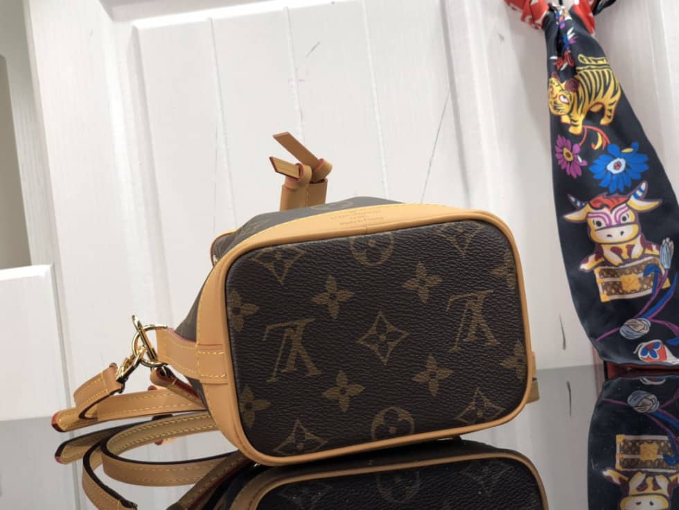 L0vis Vvtt0n Nano Noe Monogram Bag M81266 Replica Bucket Bag