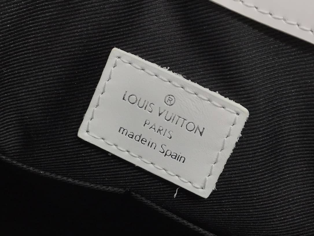 L0vis Vvtt0n Vintage Litter Bag Monogram Canvas Everyday Signature Replica
