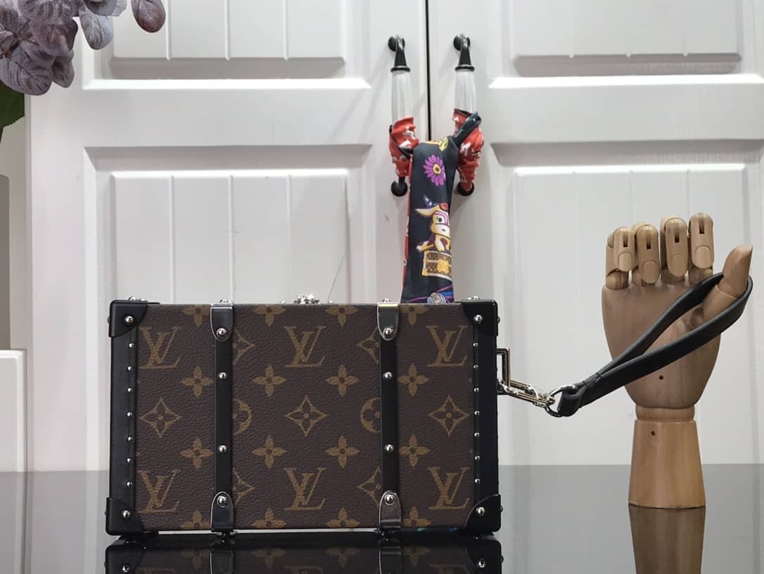 L0vis Vvtt0n Trunk Monogram Eclipse Replica Bag Brown M20249
