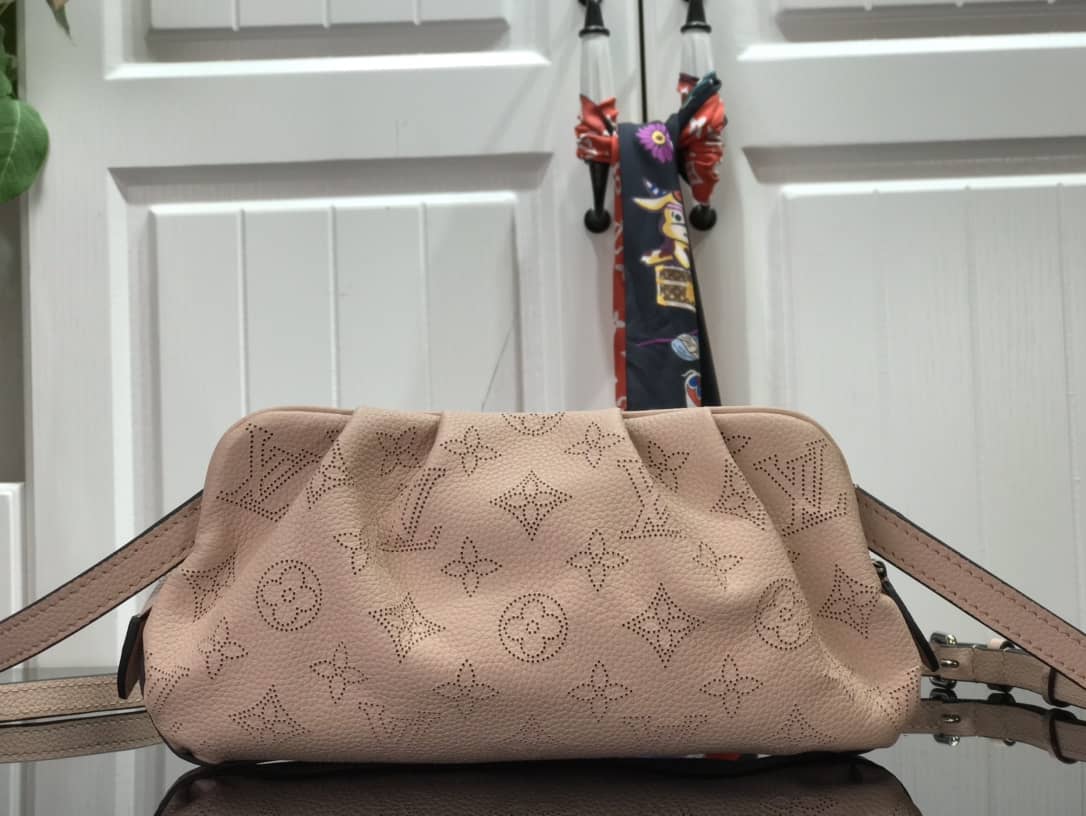 L0vis Vvtt0n Scala Mini Replica Pouch Pink M80092