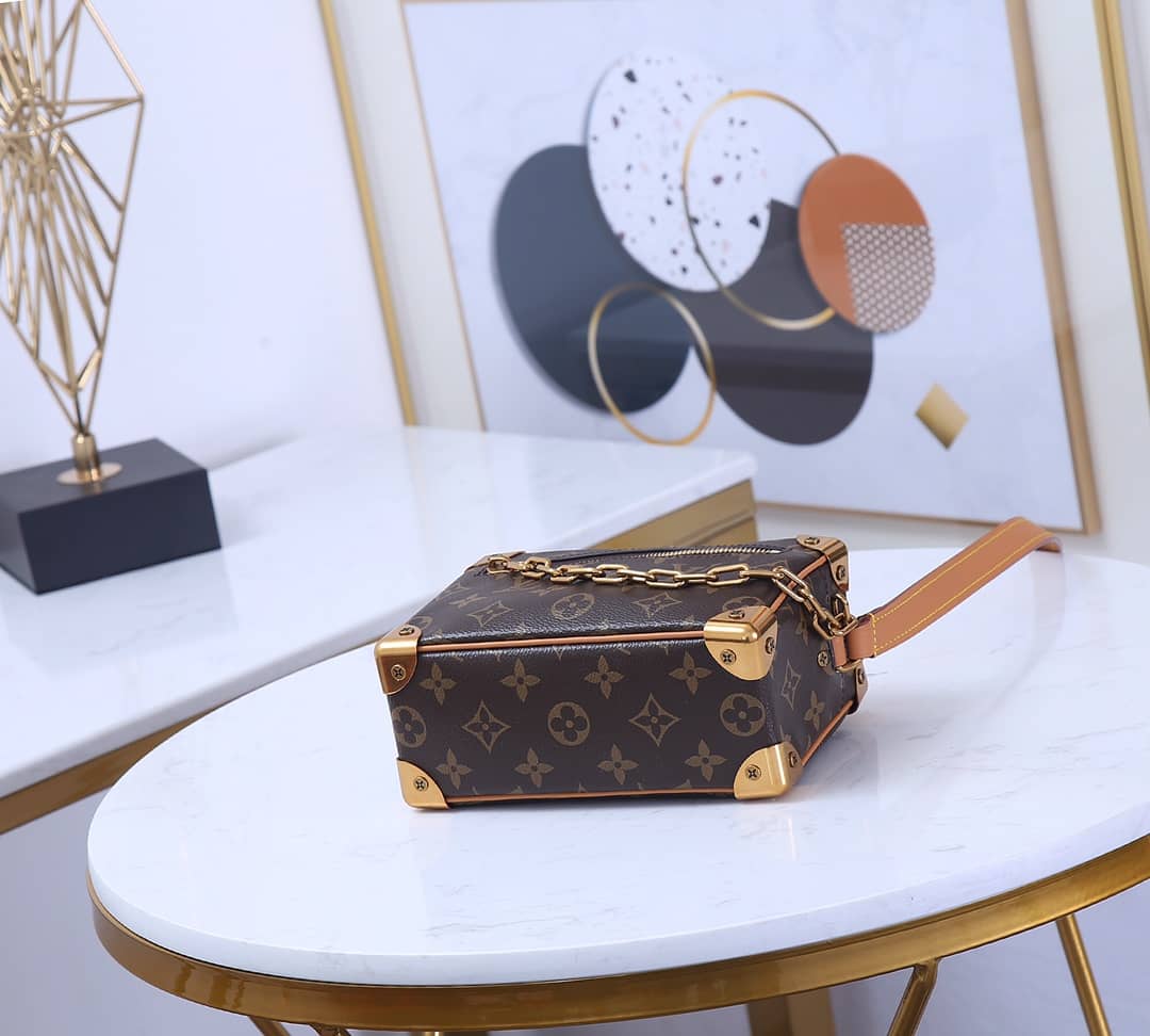 L0vis Vvtt0n Monogram Malle Mini Soft Trunk Replica Shoulder Bag M68906