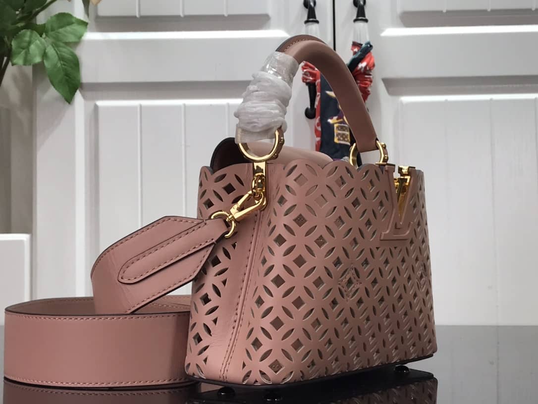L0vis Vvtt0n Capucines BB Cutout Leather Bag Replica Pink M57228