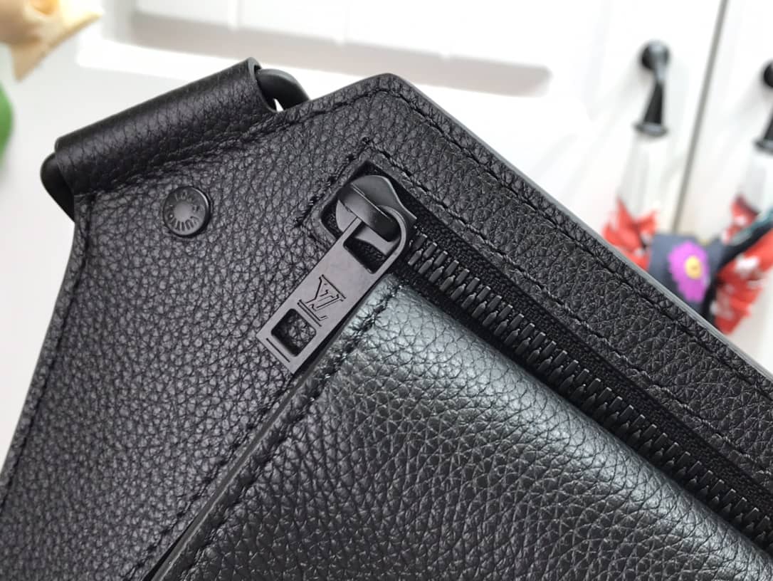 L0vis Vvtt0n Aerogram Slingbag Replica Black M57081