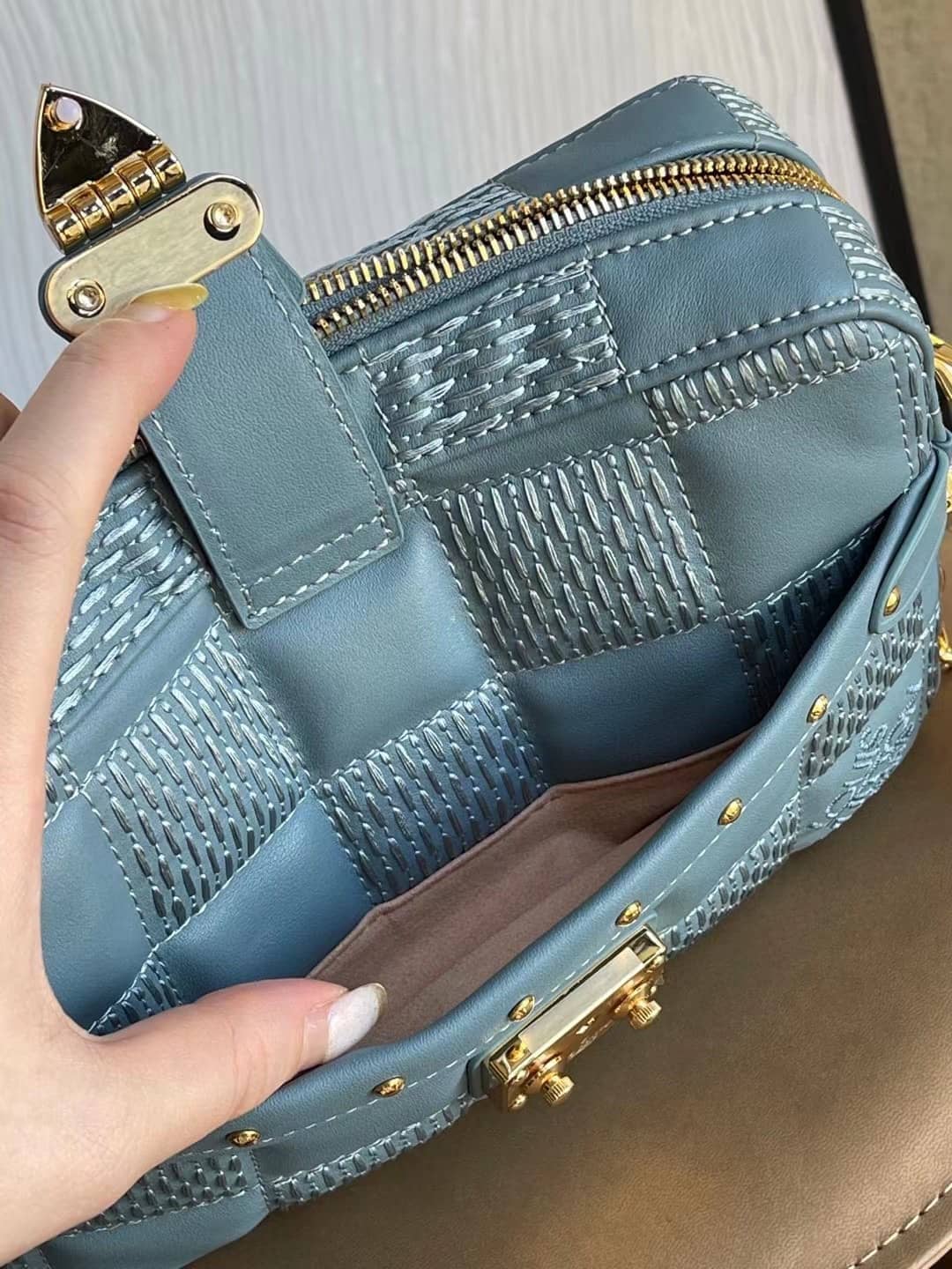 L0vis Vvtt0n Troca PM Blue M59116 Replica Crossbody Bag