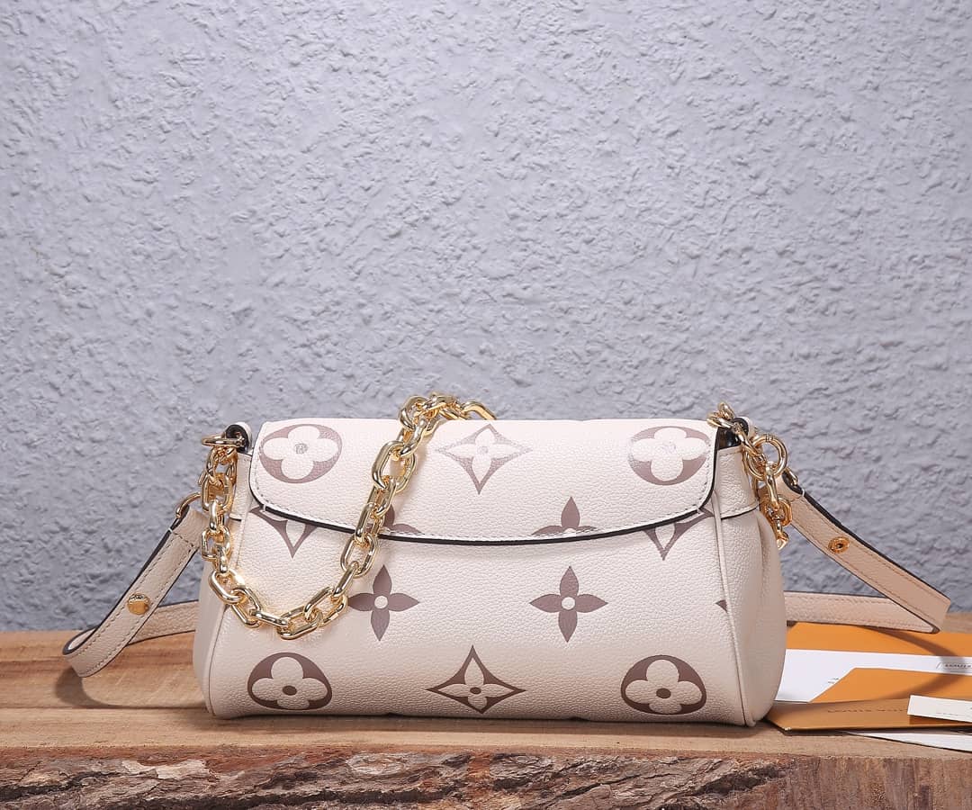 L0vis Vvtt0n Favorite Monogram Empreinte Leather Replica Shoulder Bag White M45813