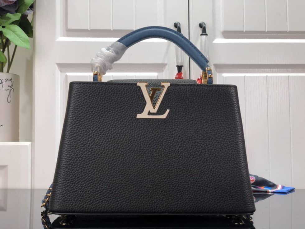 L0vis Vvtt0n Capucines BB M59709 Replica Shoulder Bag